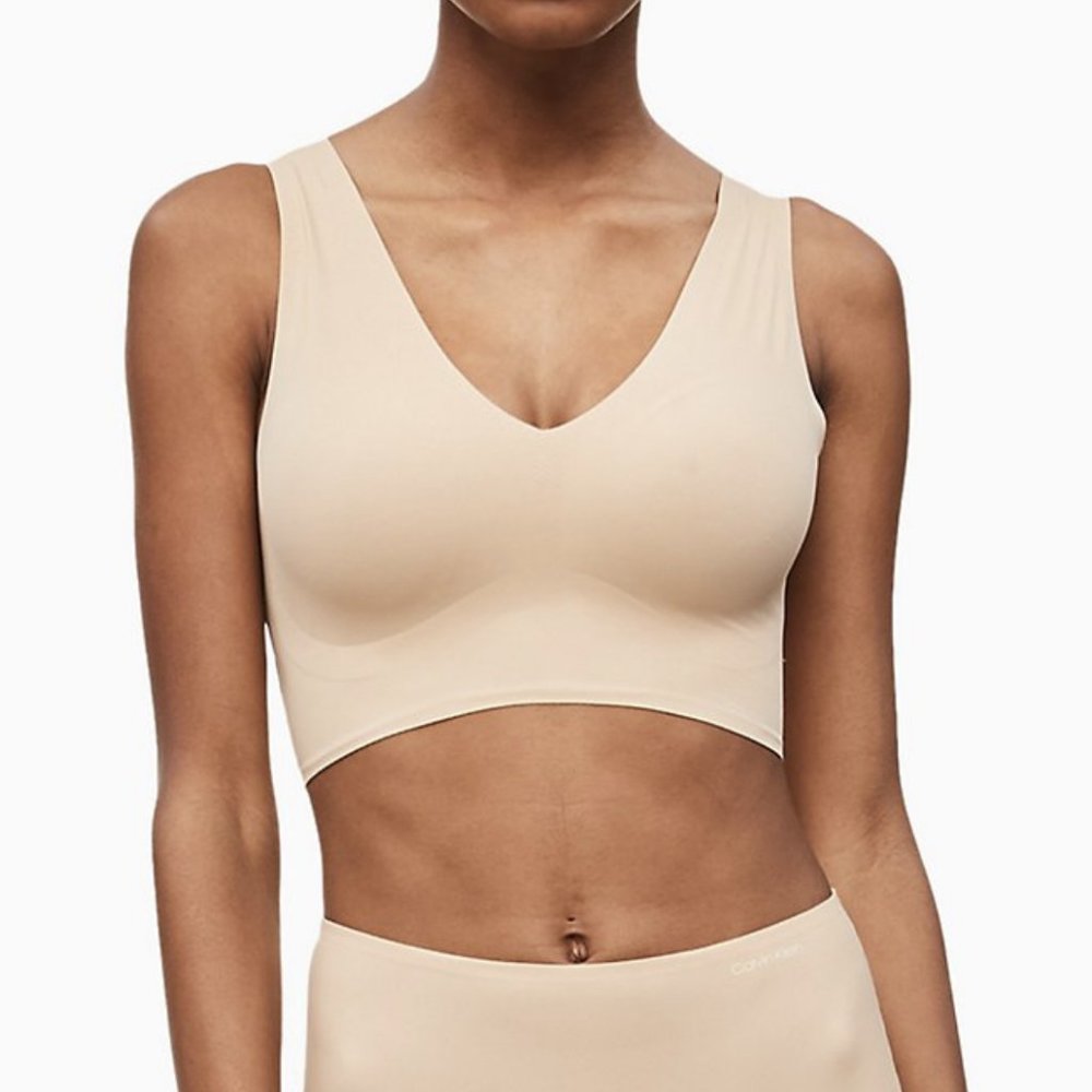 NWT INVISIBLES LIGHTLY LINED V-NECK BRALETE